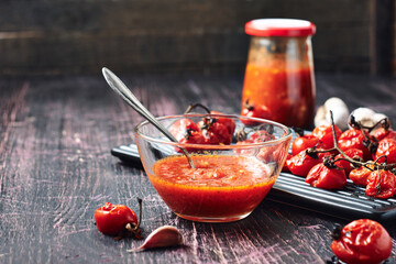 Tomato sauce and ingredients.