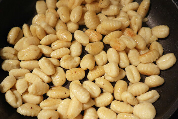 Gnocchi anbraten