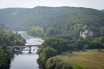 Vue sur la Dordogne depuis le château de Beynac