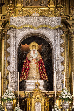 Spain, Seville, Macarena, Ornate altar of Virgin of Hope in Basilica de la Macarena