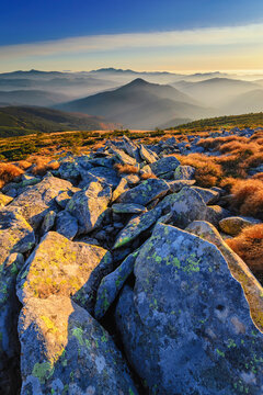 Ukraine, Zakarpattia region, Carpathians, Chornohora, Stones on mountain Hoverla