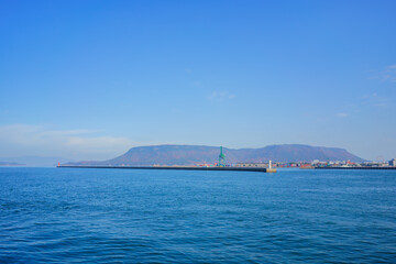 Fototapeta premium 屋島 瀬戸内海(香川県高松港)
