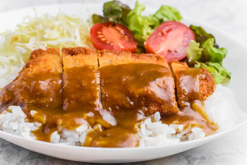 カツカレー