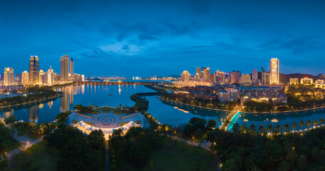 Naklejka premium Night view of Bailuzhou Park, Xiamen, China