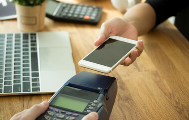 Happy shopping Young woman payment with mobile concept. virtual shop