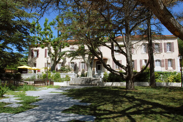 Ville de Carnoux-en-Provence, Hostellerie La Crémaillère, plus vieille bâtisse de la ville, département des Bouches-du-Rhône, france