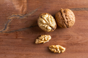 walnut Full pieces on wood