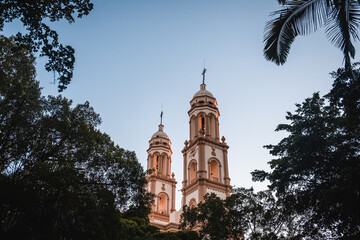 Fototapeta na wymiar Cathedrale de San Miguel Arcangel, Culiacan, Mexique.
