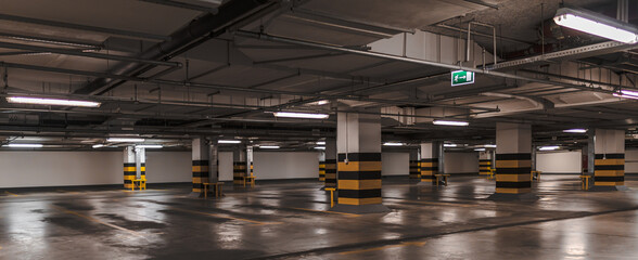 Parking, park and ride, stop, garage, garaż © VfS