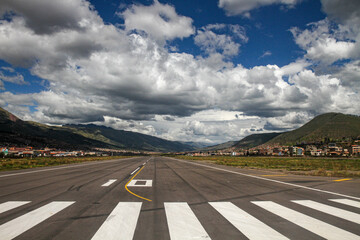 Startbahn des Flughafens in Cusco, Peru
