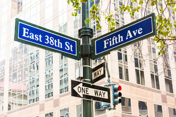 Fototapeta premium Street sign of Fifth Avenue in Manhattan.