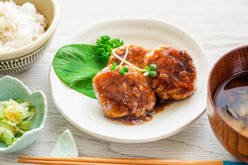 鶏のつくねのあんかけ