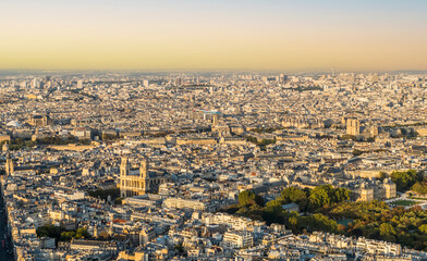Fototapeta premium Aerial view of the center of Paris