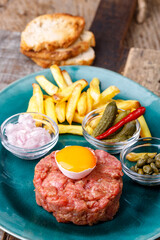 steak tartare with egg