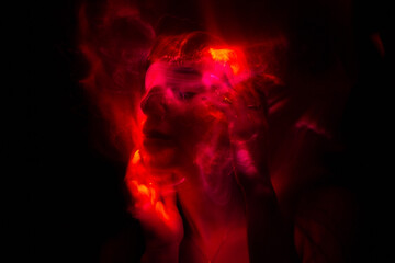 Fototapeta premium light painting portrait, new art direction, long exposure photo without photoshop, light drawing at long exposure 