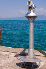 coin operated binocular