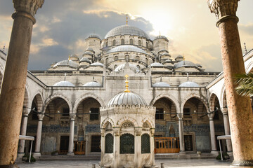 The Yeni Camii meaning New Mosque; originally named the Valide Sultan Mosque (Turkish: Valide...