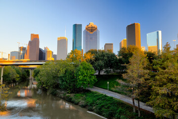 Fototapeta premium Houston Downtown Skyline - Buffalo Bayou Greens