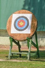 Naklejka premium outdoor archery targets on grass field in summer day