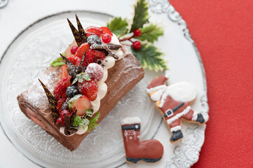 クリスマスケーキ　ブッシュドノエル