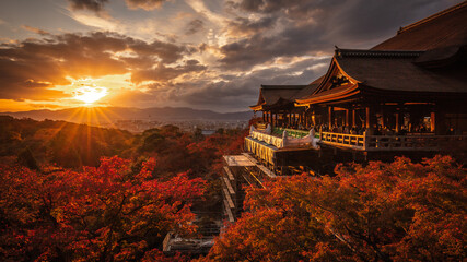 préfecture de kyoto temple kiyomizu feuilles d& 39 automne vue du soir