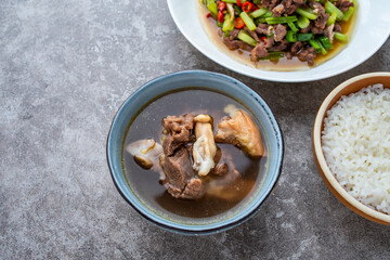 Chinese food and nutritious personal rice set
