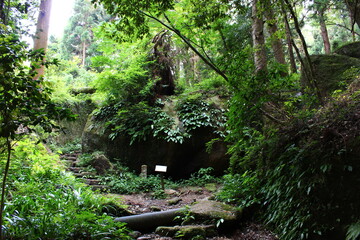 石老山　第三紀地層の礫岩が全山に分布する