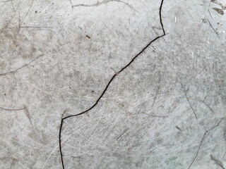 Cracks in plaster walls or floors are clearly deep lines. This could be due to improper mortar mix or soil subsidence. Cracks may cause concern for the user.
