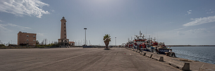 Fototapeta na wymiar Licata il porto