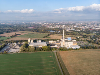 Fototapeta na wymiar Luftaufnahmen über Kassel- Fernwärmekraftwerk am Langen Feld