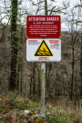 panneau attention danger