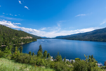 Obraz na płótnie Canvas Mountain Lake with Blue Sky in British Columbia, Canada.