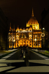Obraz premium Hungary, night city Budapest, parliament on the background of the night city