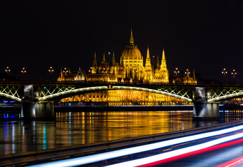 Fototapeta na wymiar Hungary, night city Budapest, parliament on the background of the night city