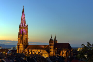 Freiburger Münster Illuminiert