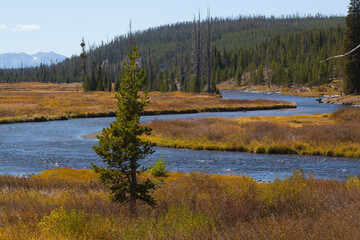 A river running through the Autumn colors