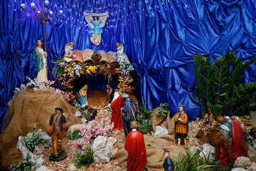 christmas scene, showing nativity scene without baby jesus