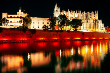 Catedral de Mallorca illuminated in the night . Catedral-Basilica de Santa Maria de Mallorca