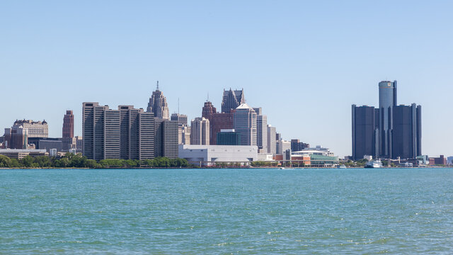 DETROIT, USA - JUNE 17, 2016: A view of the skyline of Detroit, Michigan from Riverfront Trail, Windsor, Ontario, Canada