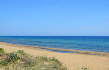 Fototapeta na wymiar Sandduene und Strand auf Korfu