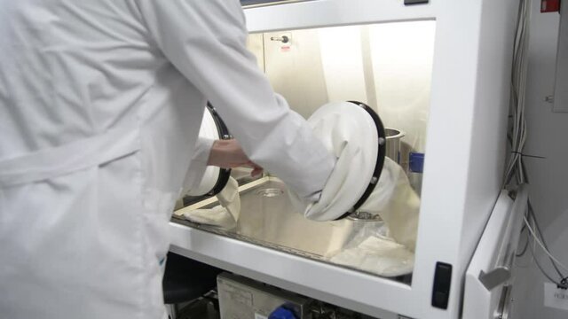 Laboratory isolator. Aseptic isolation system. Containment Isolator