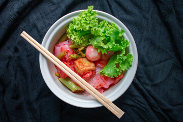 Yentafo large noodles, local food in Thailand It is a great food that can be found in street food stores.