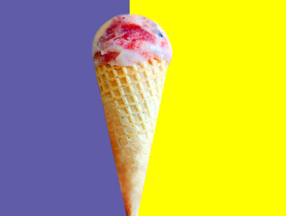 Photo object ice cream on pop art background