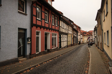 Fototapeta na wymiar Kleinstadtidylle im Eichsfeld; Windische Gasse im Heilbad Heiligenstadt