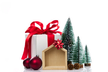 Fototapeta na wymiar Christmas tree with gifts on white