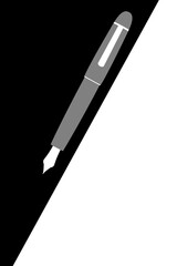 Stylo-plume sur du papier noir et blanc