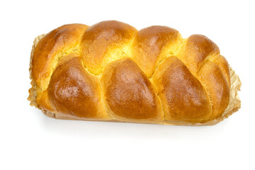 brioche entière au beurre isolé sur un fond blanc
