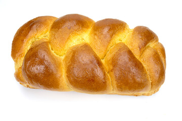 brioche entière au beurre isolé sur un fond blanc