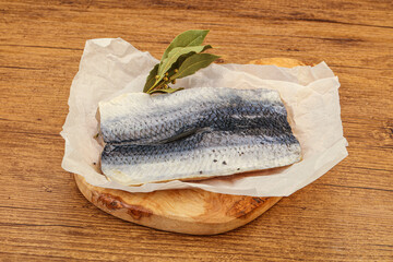 Herring fillet with skin and spices