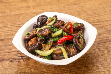 Marinated shiitake mushrooms with herbs